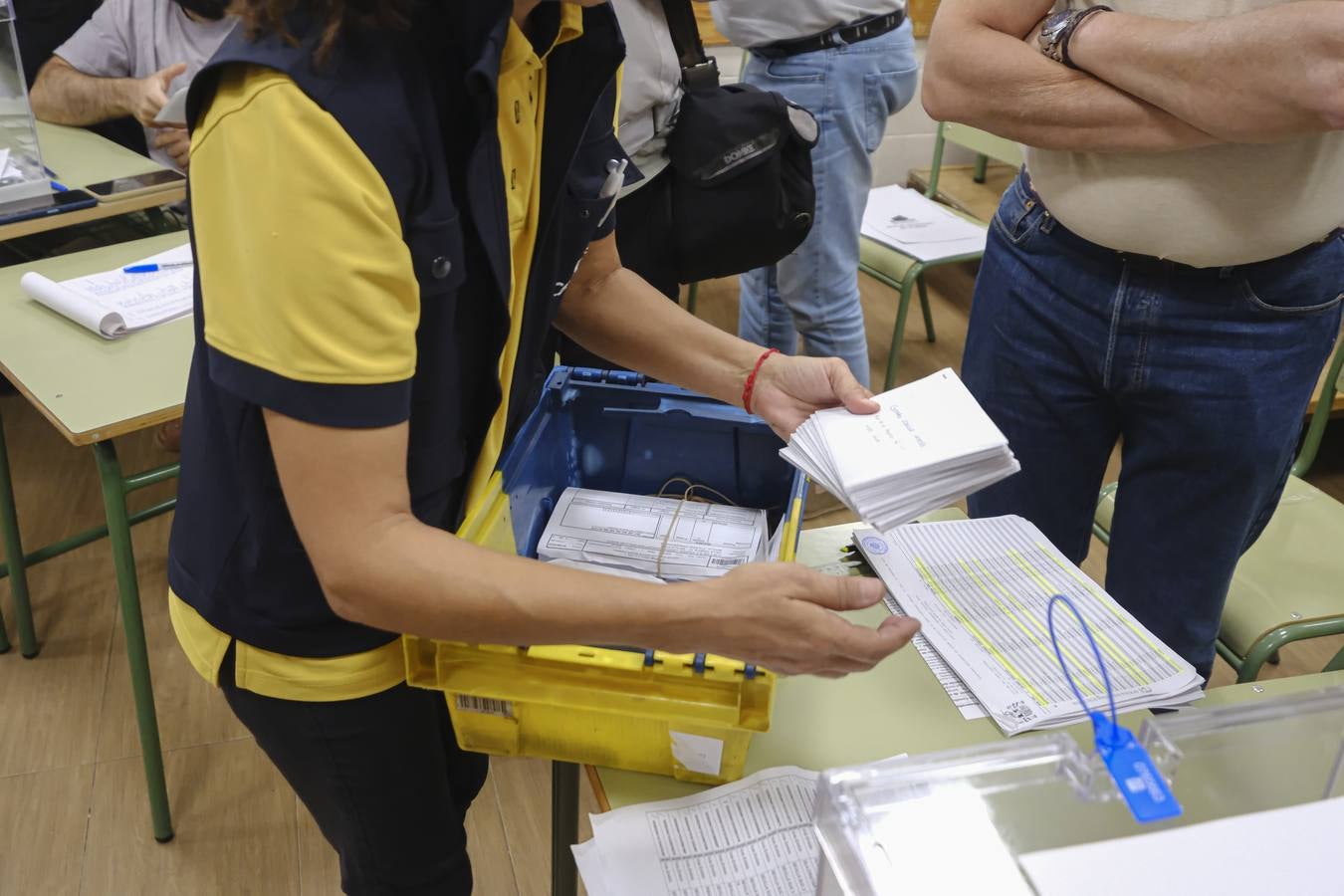 Ambiente tranquilo durante esta jornada electoral en Sevilla