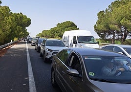 La N-IV y la carretera de Utrera, dos alternativas ante el colapso de la autopista Sevilla-Cádiz