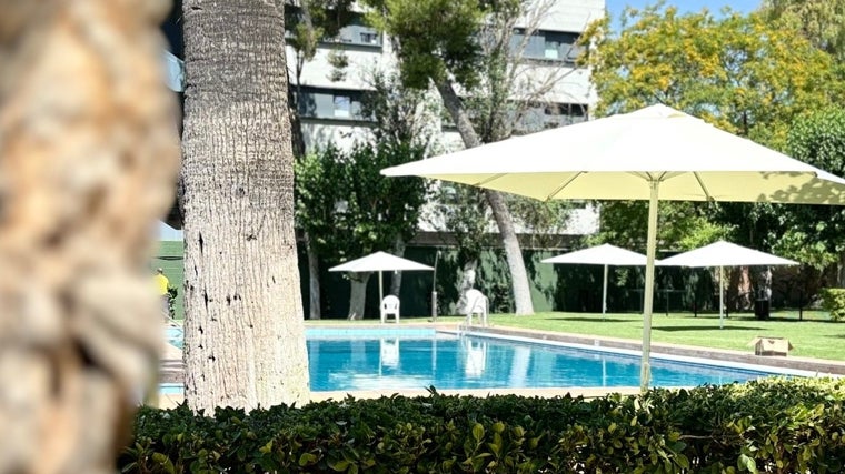 Piscina del Real Club de Tenis Betis