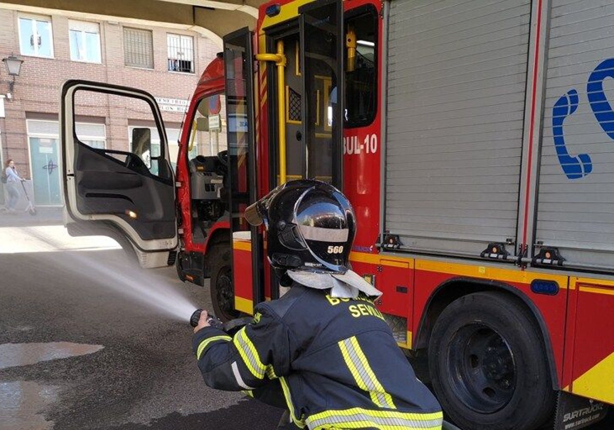 El Ayuntamiento ordena repetir también parte de las oposiciones a bombero de Sevilla