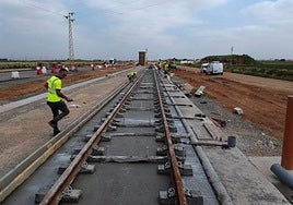 El Pleno del Ayuntamiento de Sevilla insta a la Junta a compatibilizar las obras de los tramos norte y sur de la línea 3 de Metro
