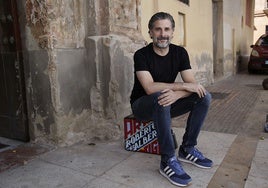 Roberto Alberto Elías: «Peleo por democratizar económicamente el arte y hacerlo llegar al gran público»