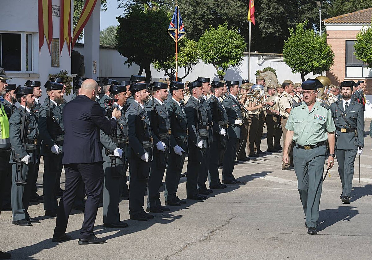 En imágenes, toma de posesión del nuevo coronel jefe de la Guardia Civil