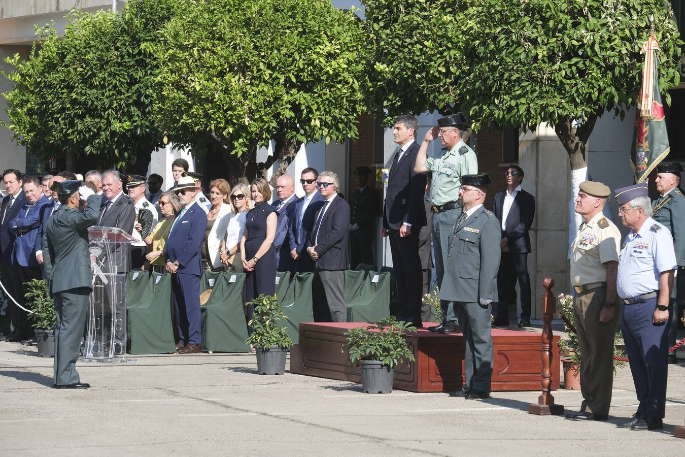 Toma de posesión del nuevo coronel jefe de la Guardia Civil