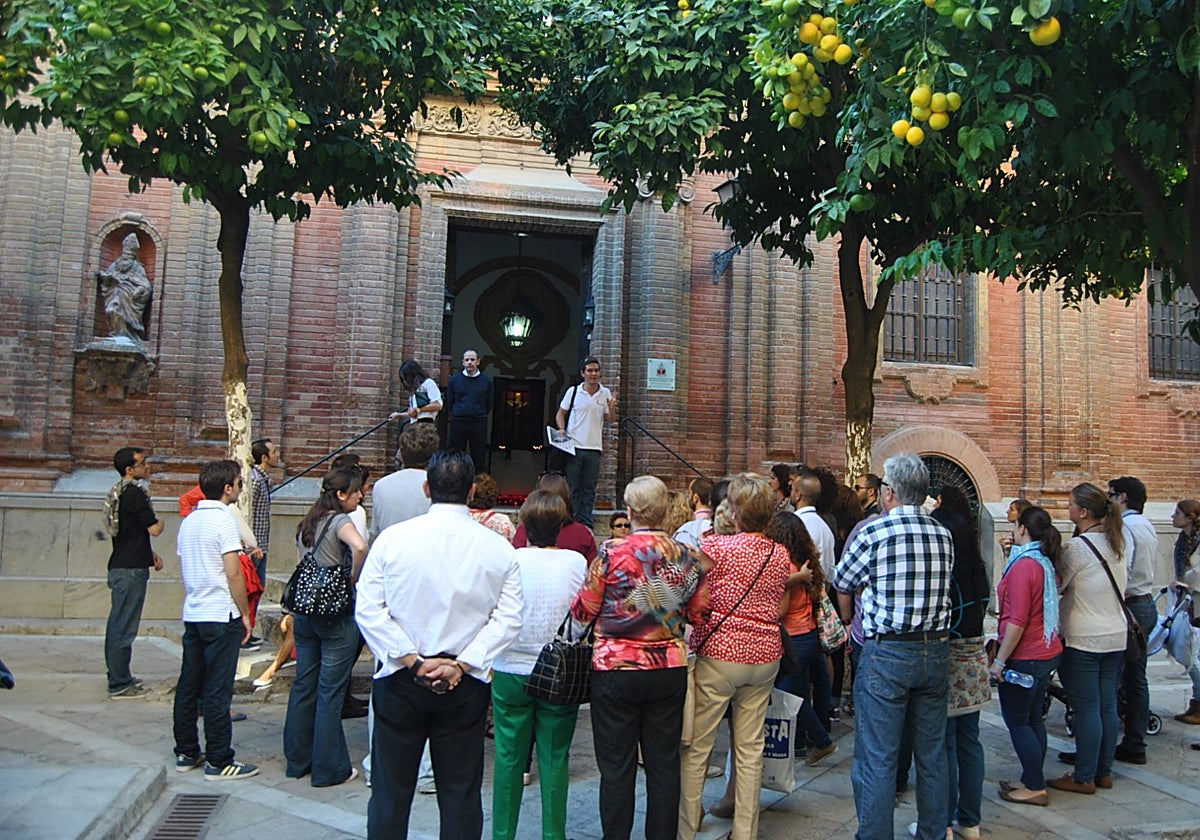 Visitantes en la anterior edición de las rutas organizadas por Ispavilia