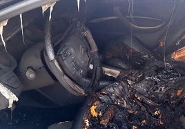 Incendian los coches personales de dos policías locales de Estepa