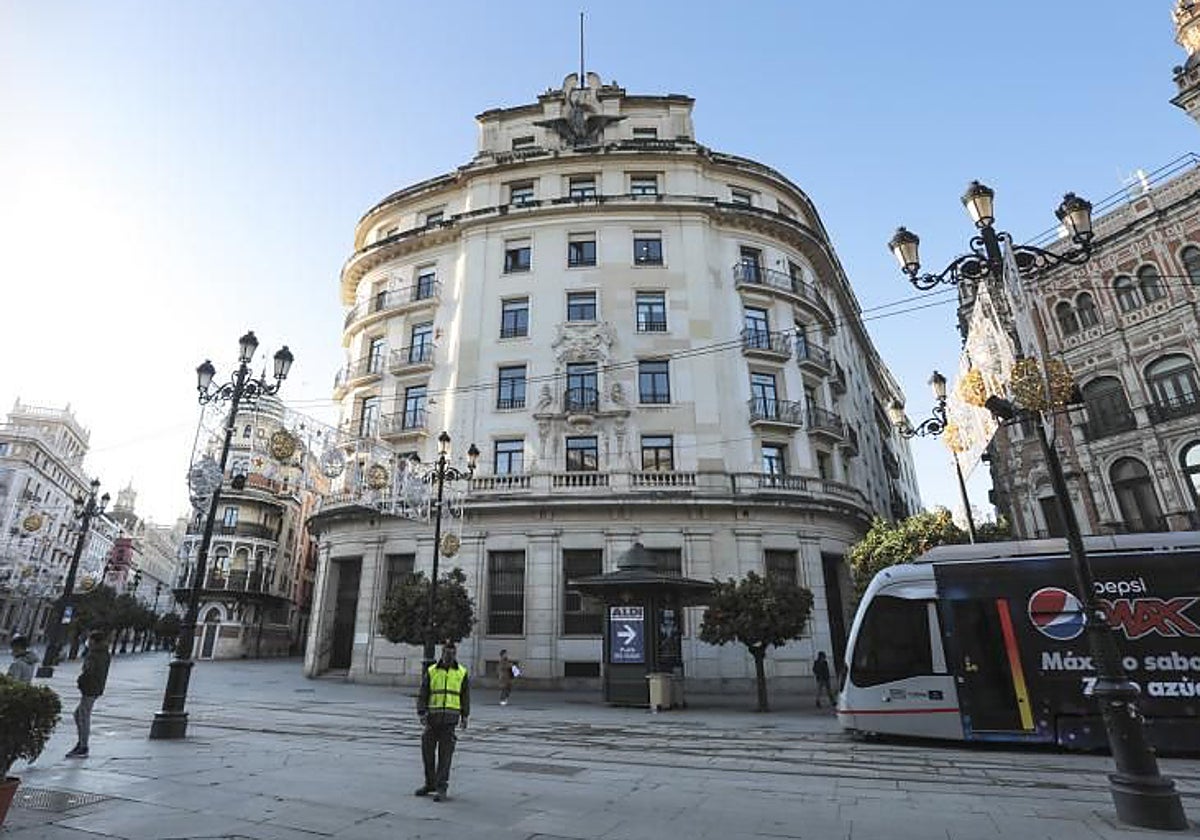 Edificio de La Unión y el Fénix, que se convertirá en un hotel