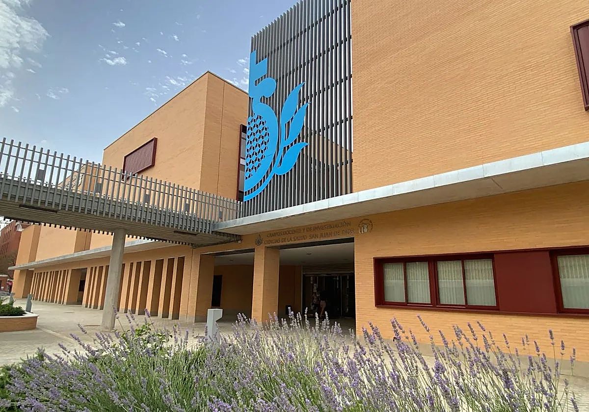 La Universidad de Sevilla pide ahora volver a hacerse con la Escuela de Enfermería de San Juan de Dios