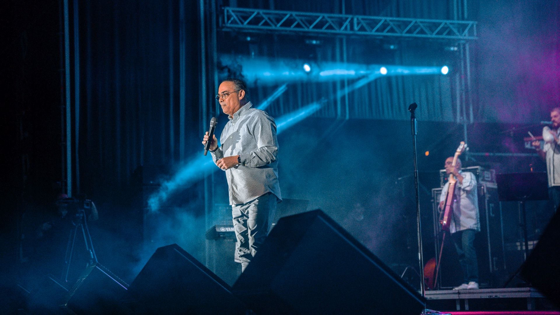 Gilberto Santa Rosa llena de salsa el Tío Pepe Festival, en imágenes