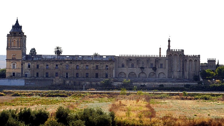 Vista del Monasterio de San Isidoro del Campo