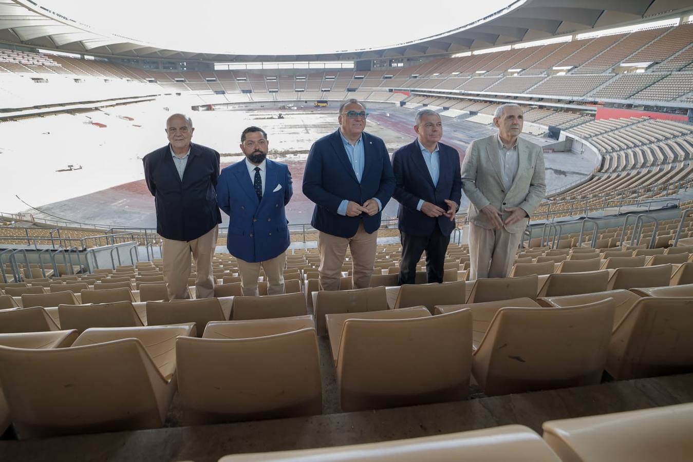 Obras en el Estadio de la Cartuja en su fase inicial