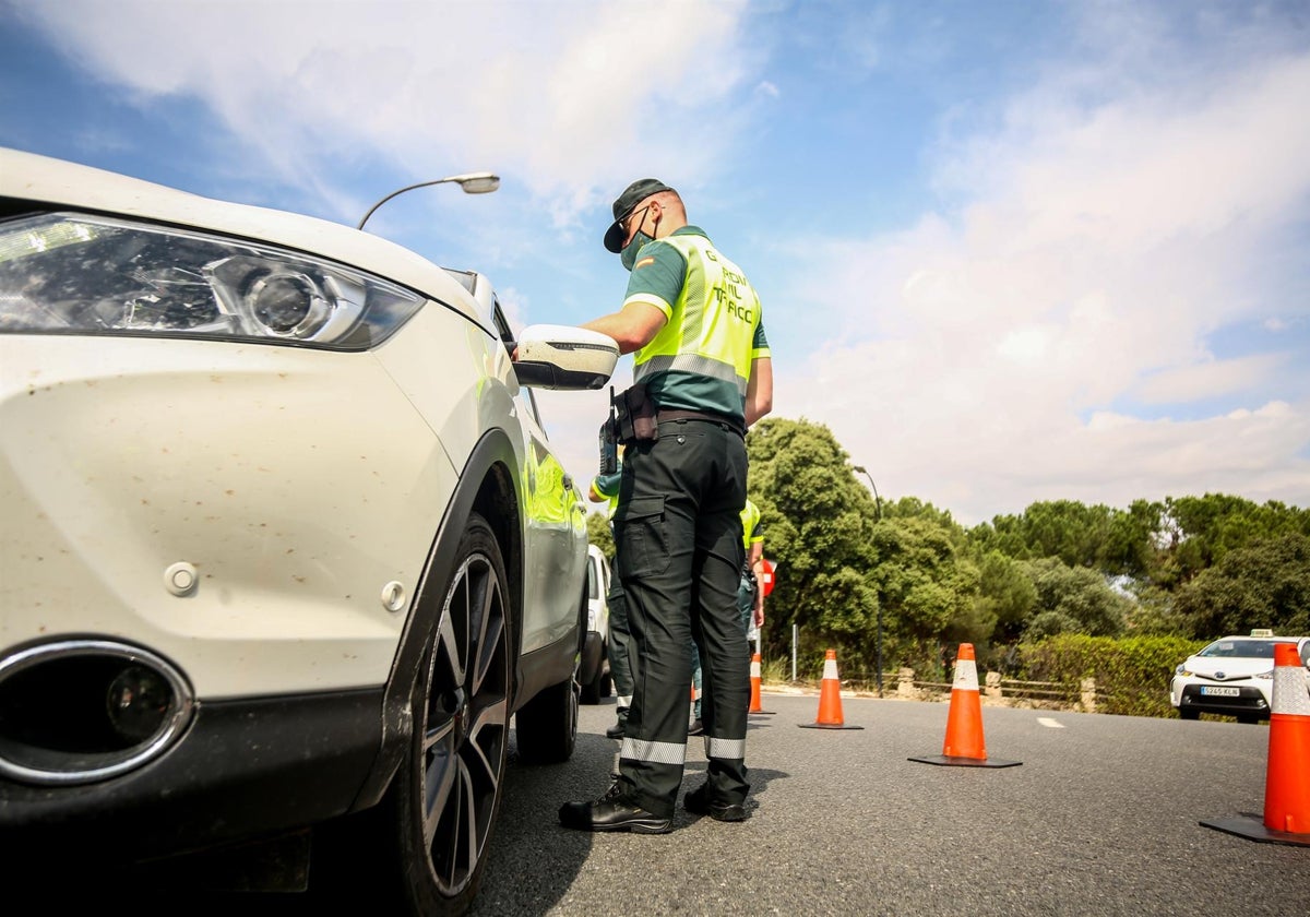 Control de tráfico de la Guardia Civil