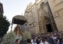 Cita ejemplar de Sevilla con su patrona