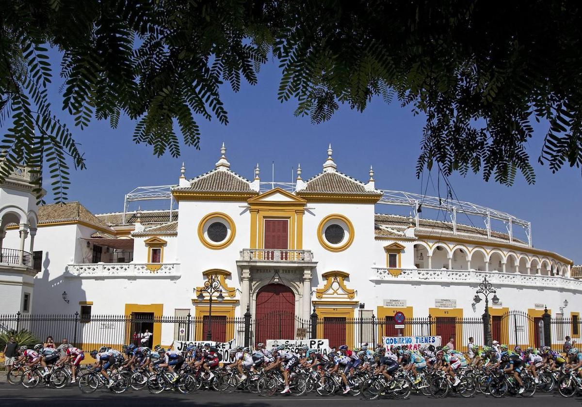 La Vuelta Ciclista pasando por Sevilla en 2013