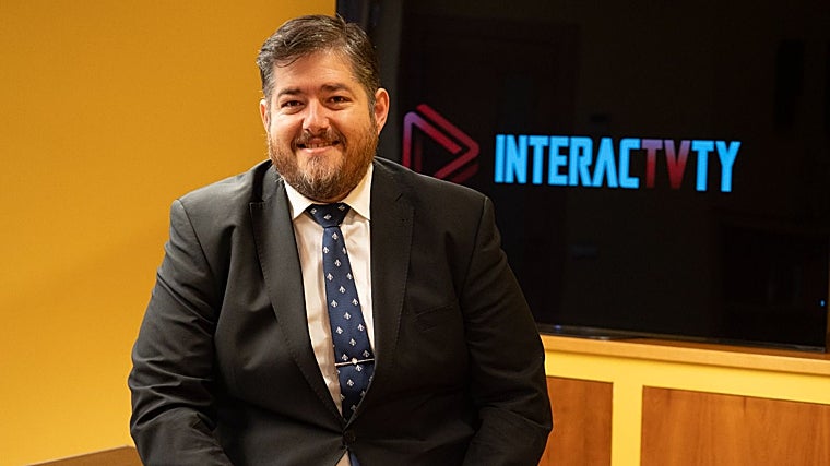 José Miguel Ramírez, CEO de la compañía Interactvty junto con Bartos Cañete