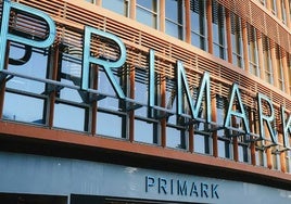 Primark busca recién graduados en Sevilla como managers de sus tiendas: no se necesita experiencia