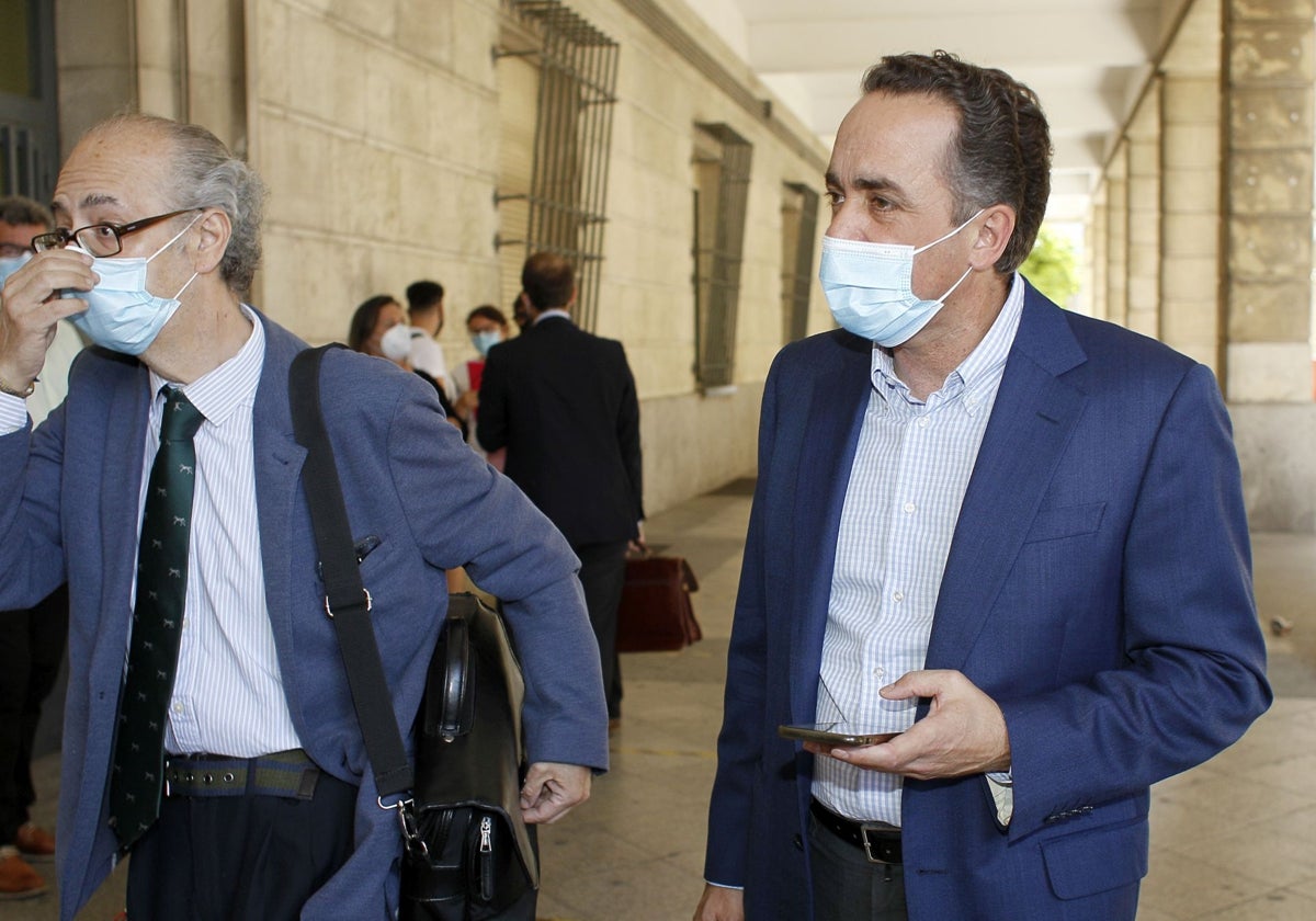 Antonio Manuel Suárez, exalcalde de Valencina, en una imagen de archivo en los juzgados de Sevilla