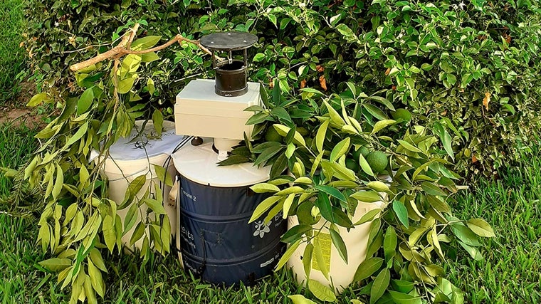 Trampa con sensor de IA para detectar la presencia de mosquitos