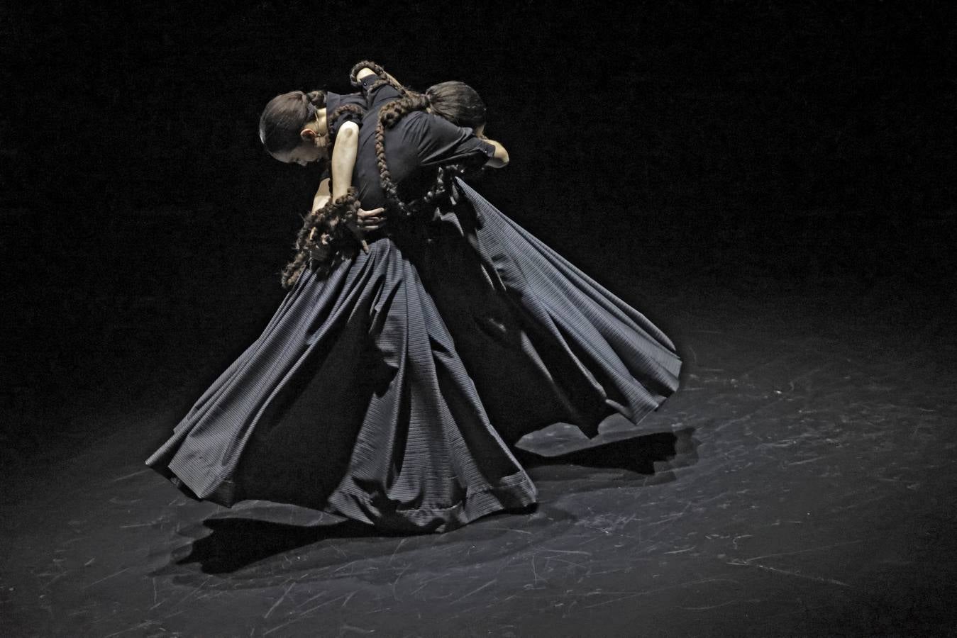 Florencia e Isidora Oz, juntas en el escenario del Teatro Central 