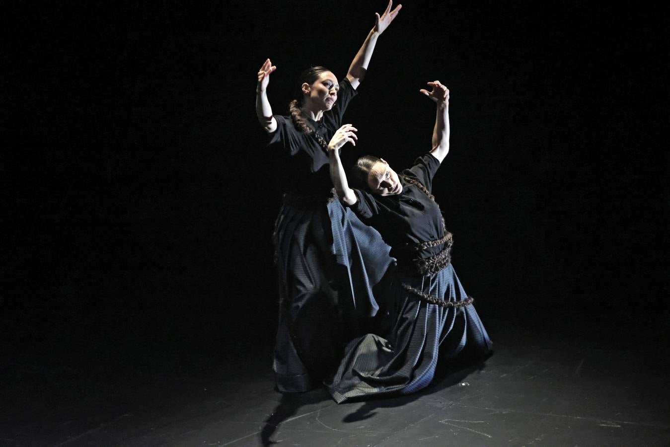 Florencia e Isidora Oz, juntas en el escenario del Teatro Central 