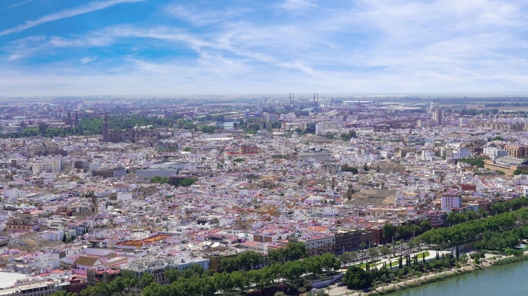 Desde este globo es posible contemplar una perspectiva prácticamente única de todo el casco urbano de Sevilla