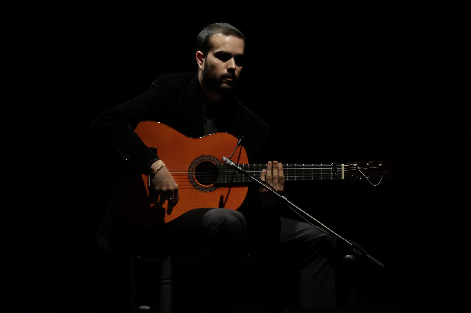 Momento de la actuación de El Turry & El Perrete dentro de la Bienal de Flamenco
