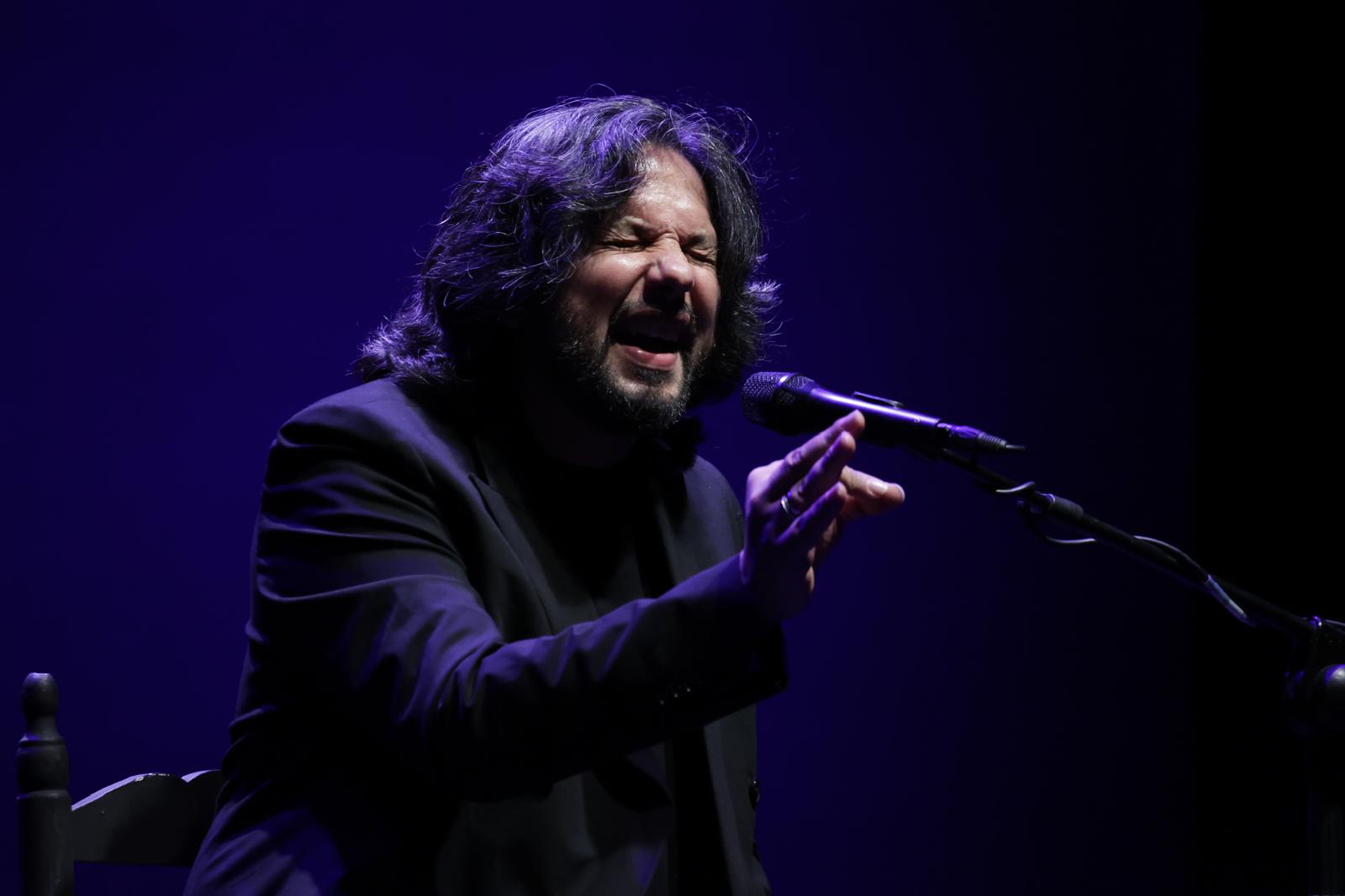 Momento de la actuación de El Turry & El Perrete dentro de la Bienal de Flamenco