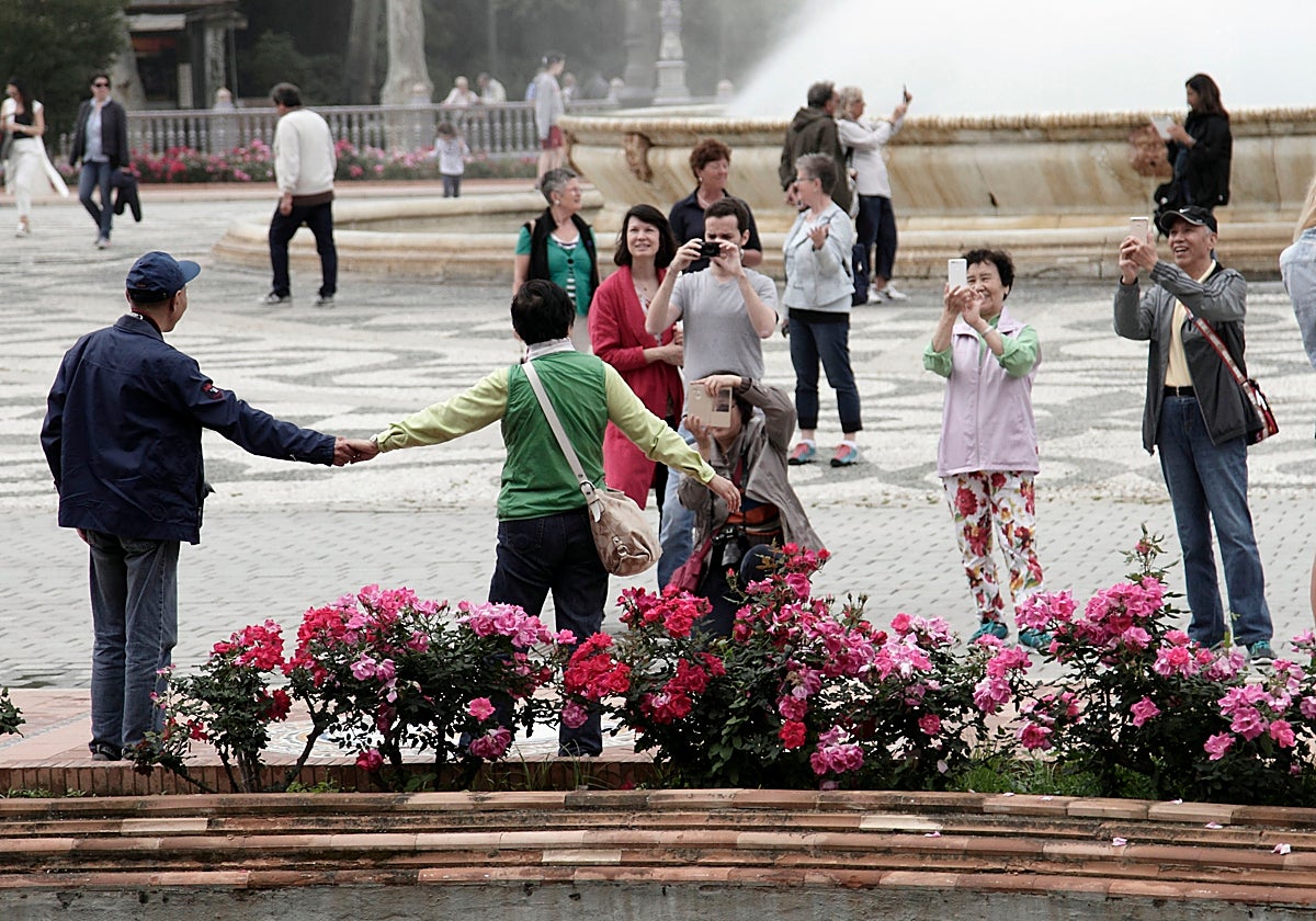 Turistas chinos en Sevilla