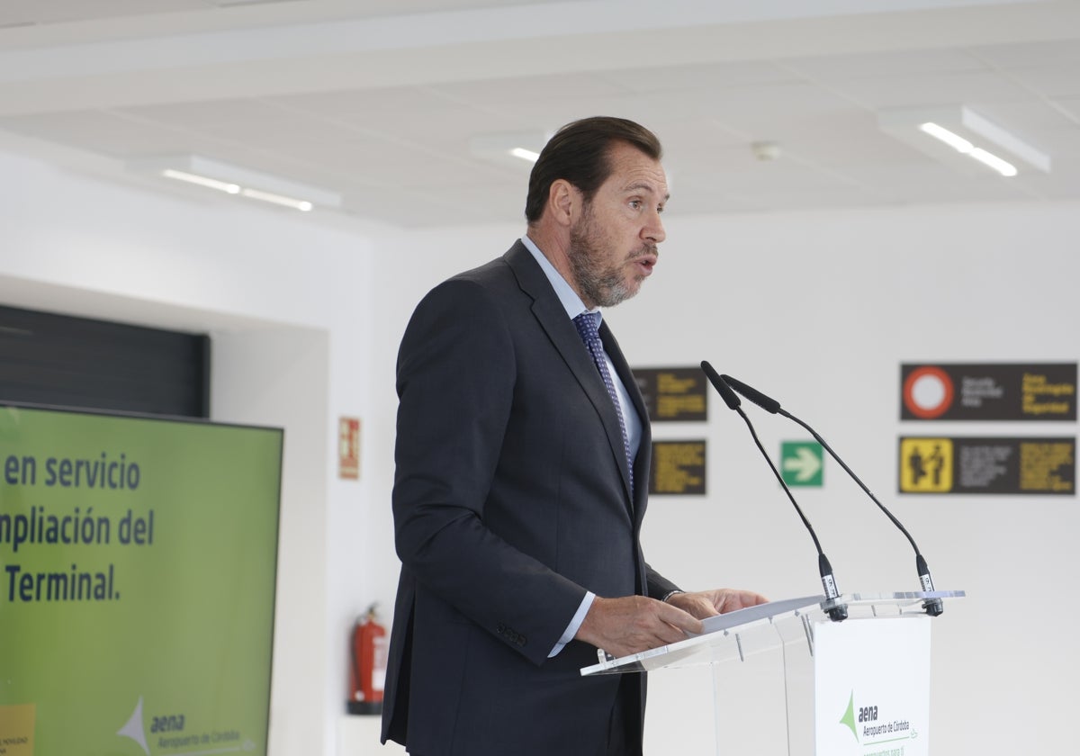 El ministro Oscar Puente