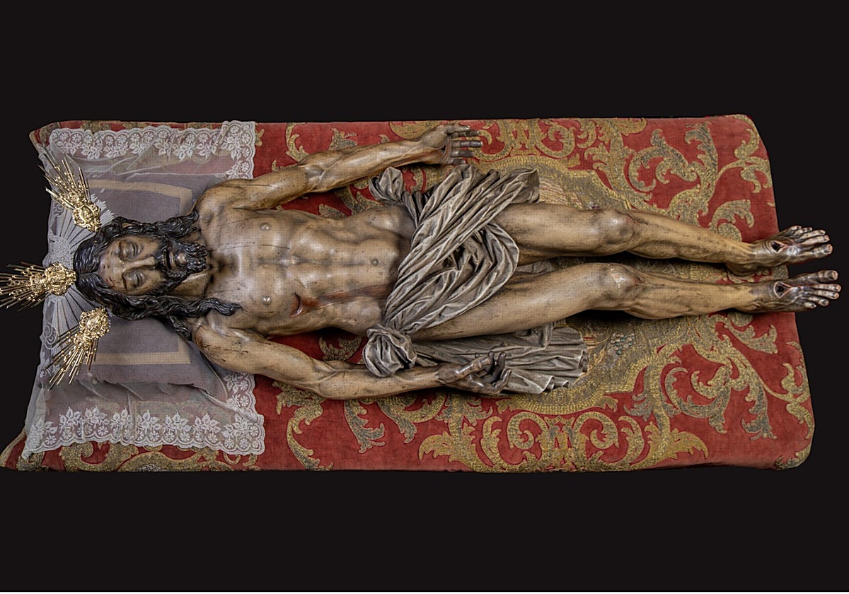 El Cristo Yacente antes de la restauración