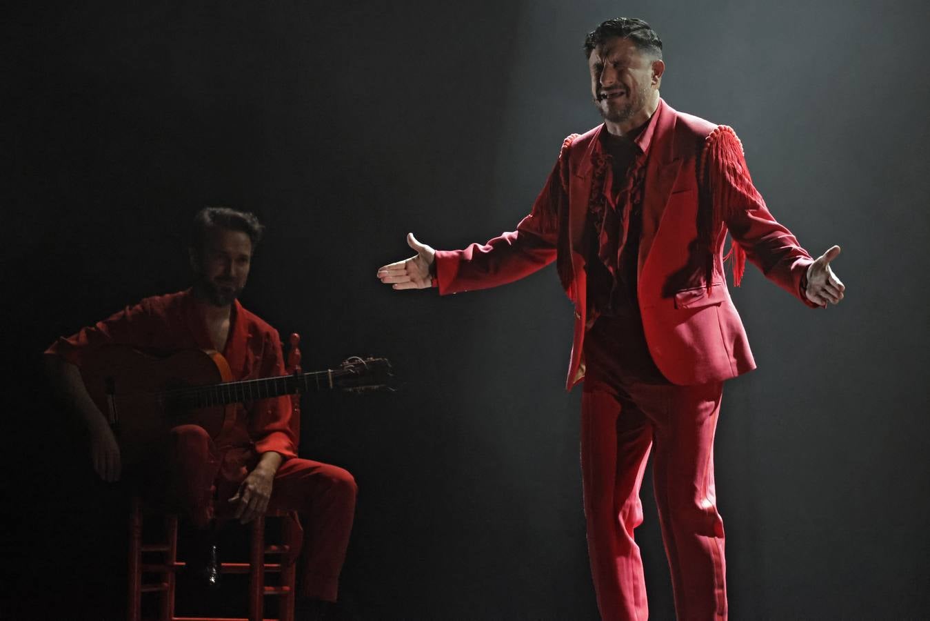 David Palomar, durante un momento de su espectáculo 'Desamparao' en el Teatro Alameda de Sevilla