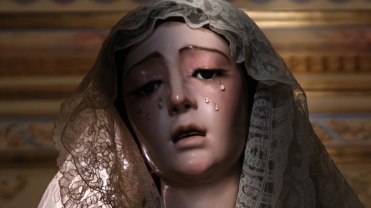 La Virgen de la Estrella, portada de la revista Pasión en Sevilla de octubre