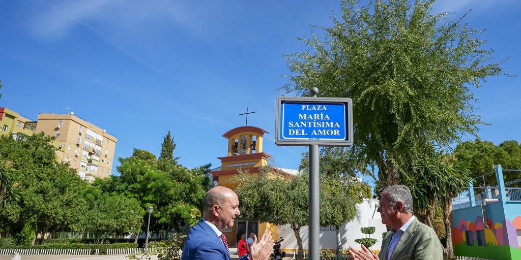 El Alcalde De Sevilla Inaugura La Plaza De La Virgen Del Amor De Pino