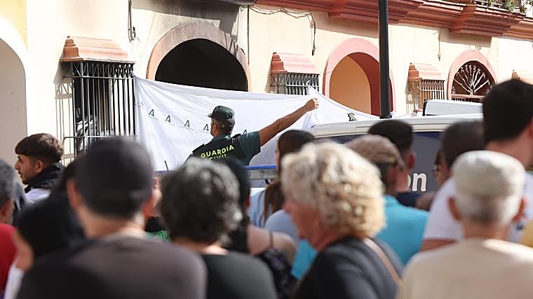 Mueren cuatro miembros de una misma familia en un incendio en Guillena