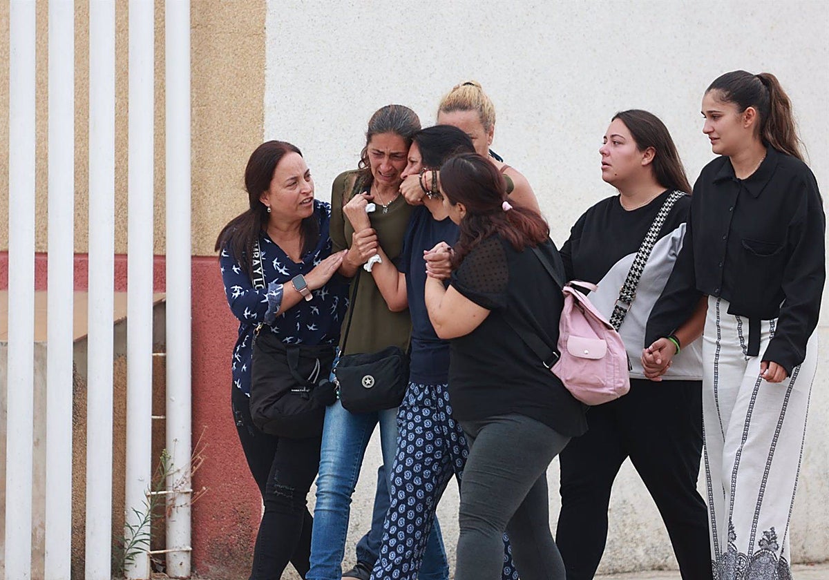 Vecinos de Guillena acuden a la capilla ardiente esta mañana