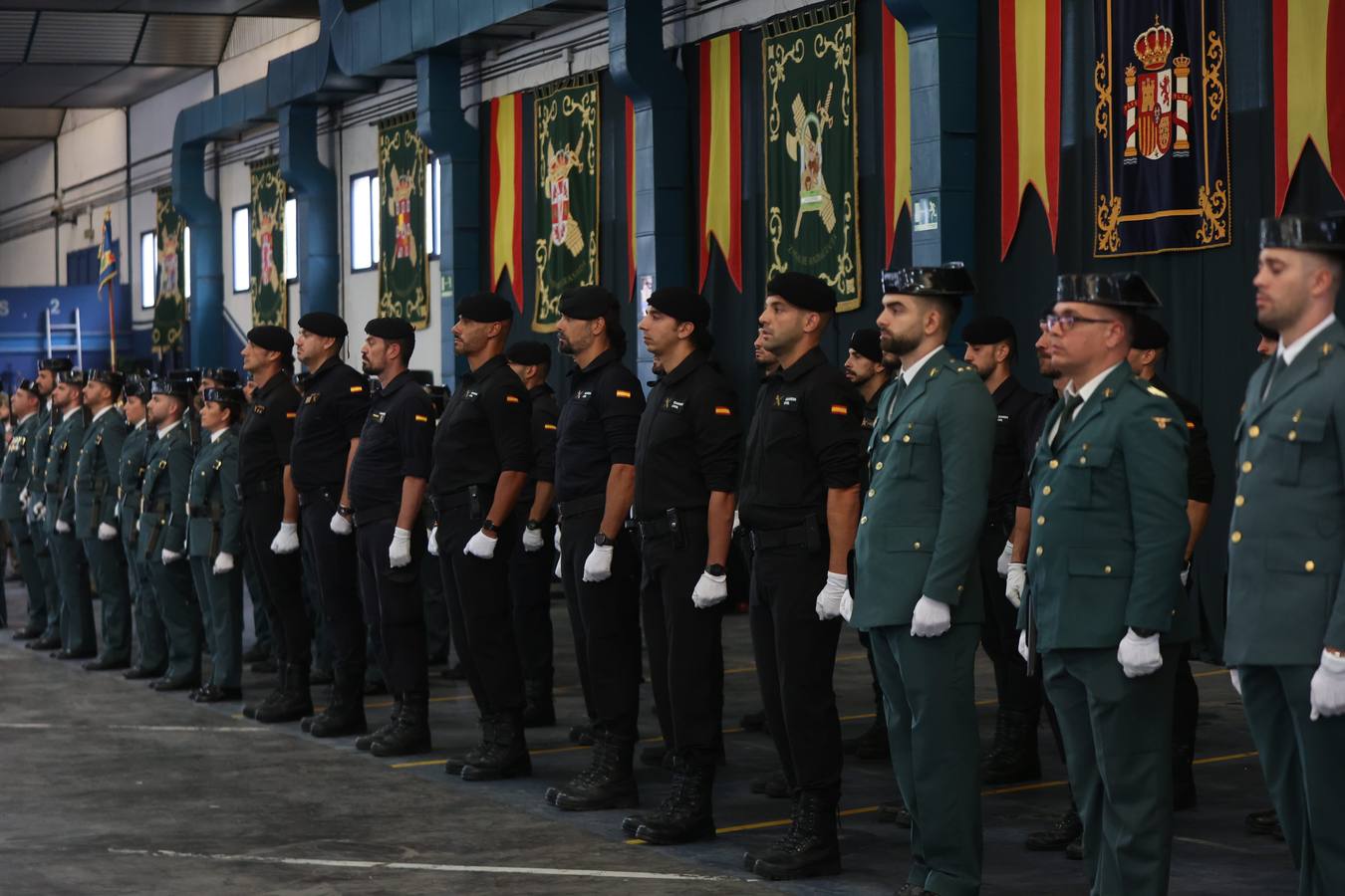 Celebración del día de la Virgen del Pilar en la comandancia de la Guardia Civil de Sevilla