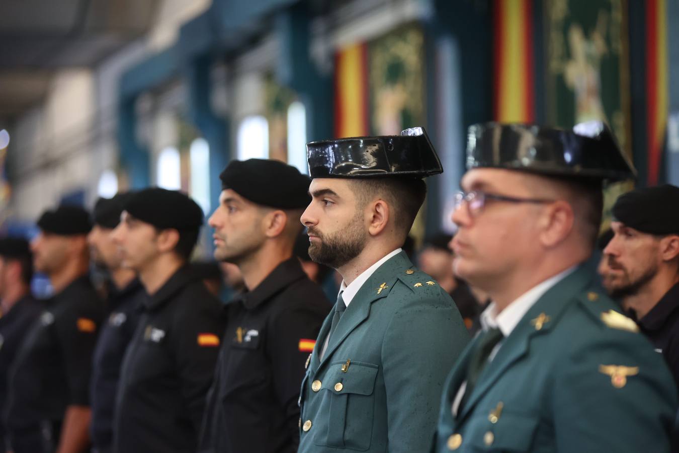 Celebración del día de la Virgen del Pilar en la comandancia de la Guardia Civil de Sevilla