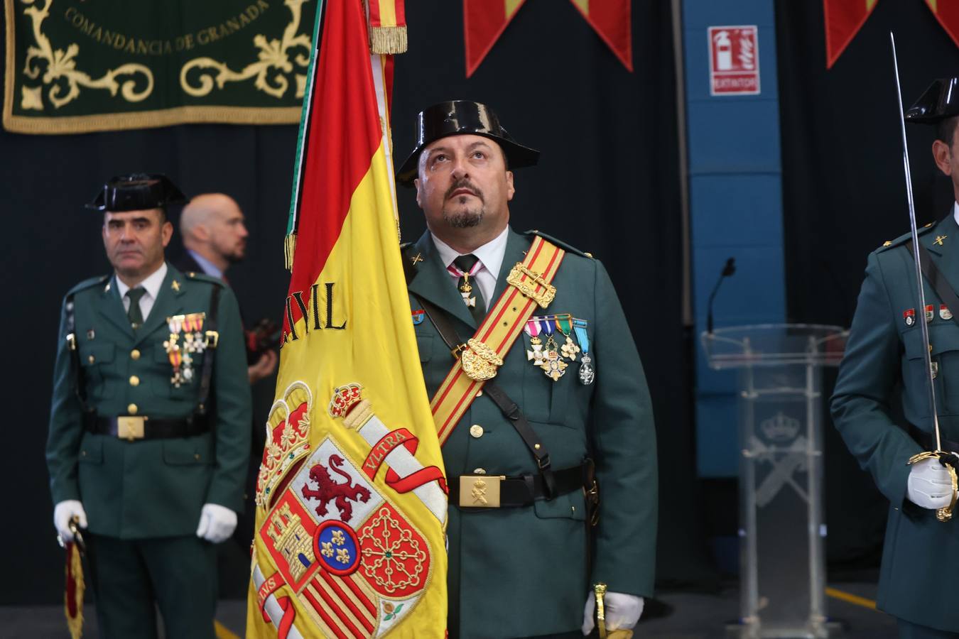 Celebración del día de la Virgen del Pilar en la comandancia de la Guardia Civil de Sevilla