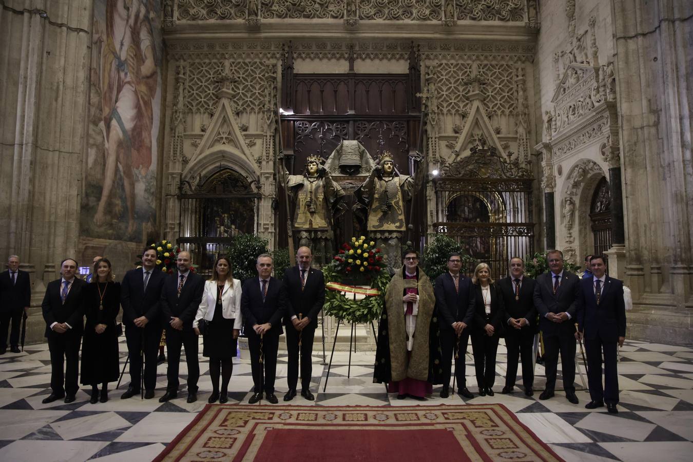 Homenaje ante la tumba de Colón en la Catedral de Sevilla y Te Deum en la capilla de la Virgen de la Antigua