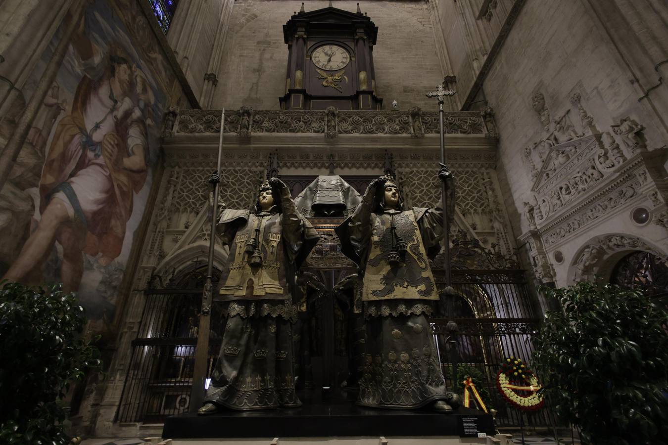 Homenaje ante la tumba de Colón en la Catedral de Sevilla y Te Deum en la capilla de la Virgen de la Antigua