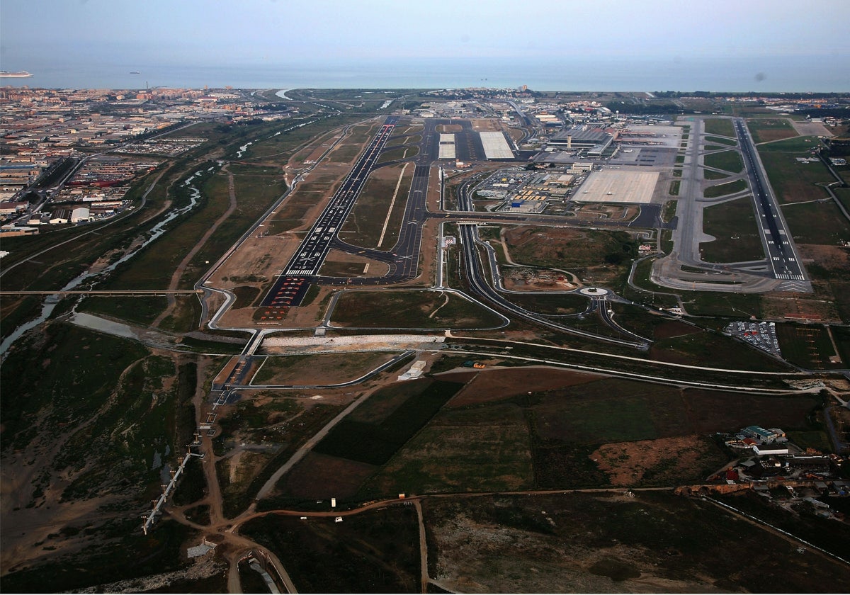 Imagen aérea del aeropuerto de Sevilla
