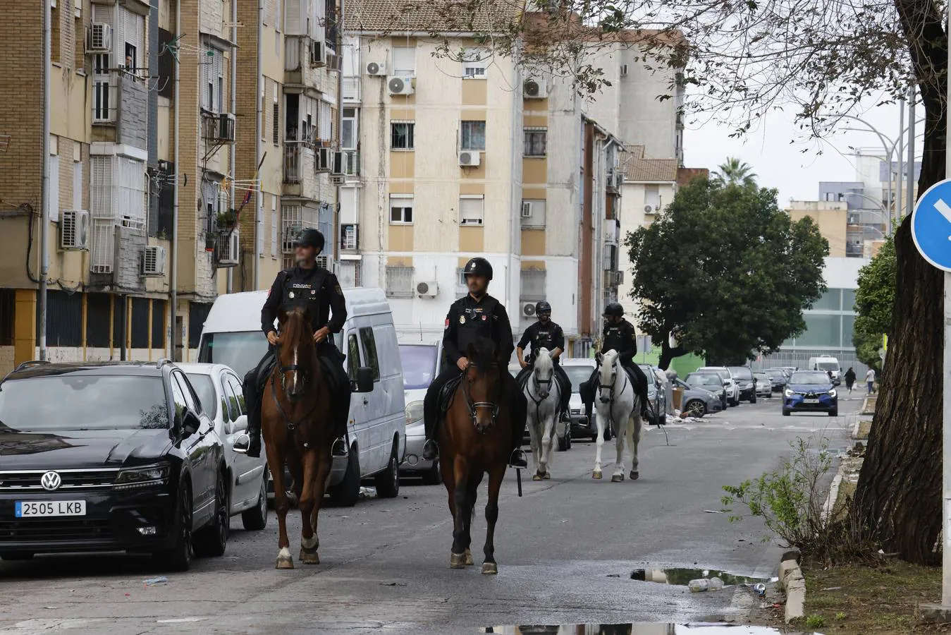 Gran operativo policial en el barrio de las Tres Mil Viviendas