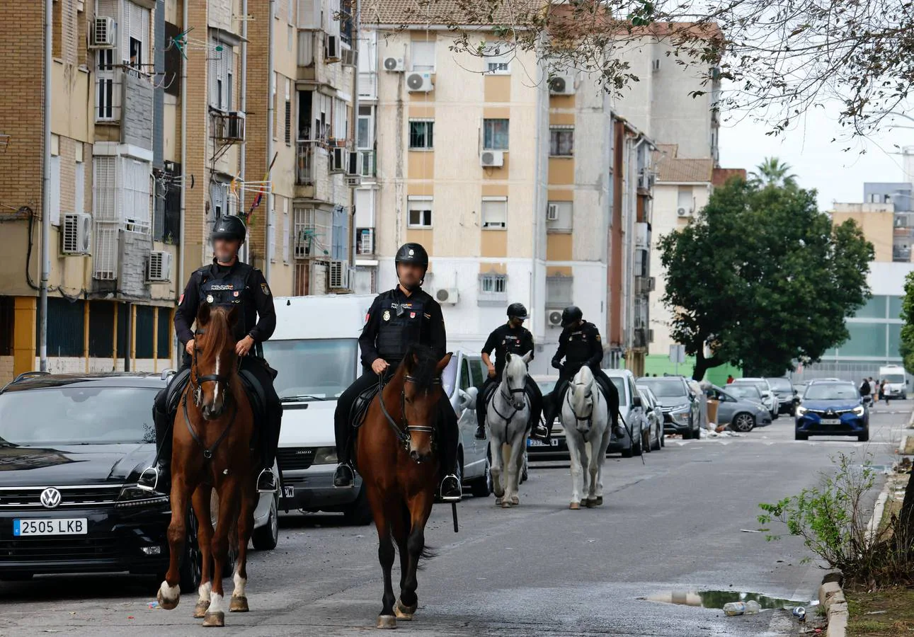 Gran operativo policial en el barrio de las Tres Mil Viviendas