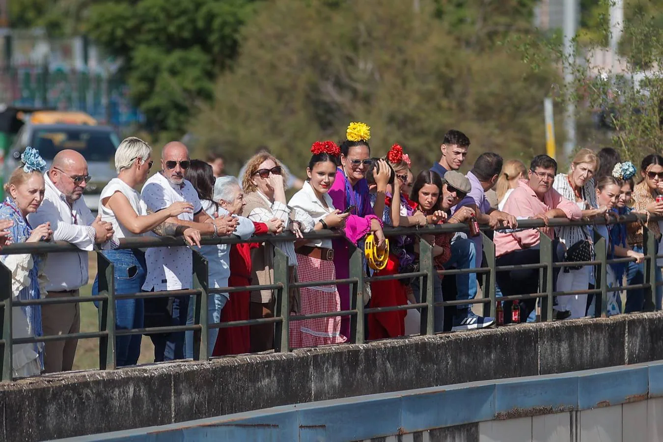 Uno de los momentos de la romería este domingo de la Virgen de Valme, acompañada de carrozas y fieles