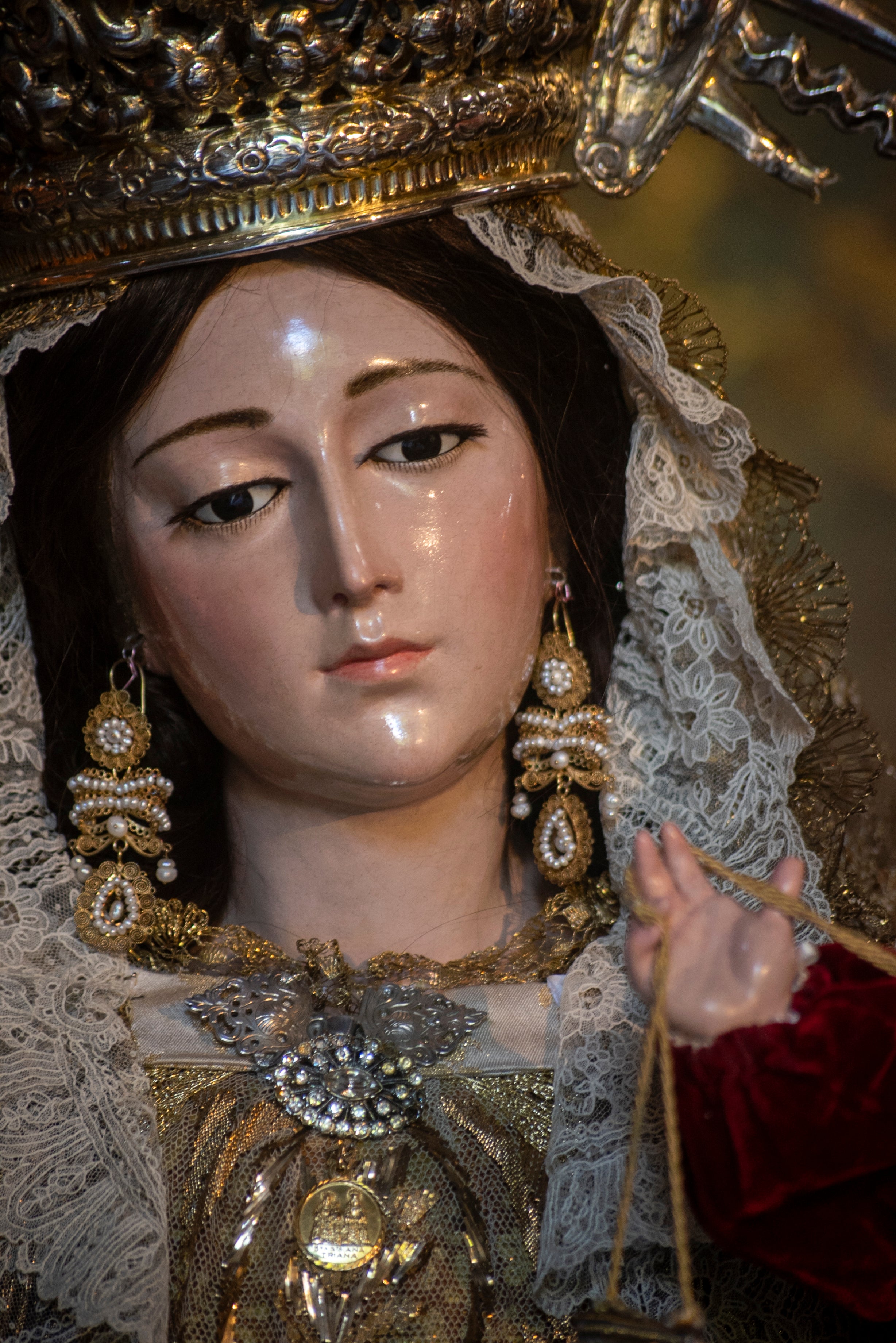 El besamanos de la Virgen del Carmen de Santa Ana