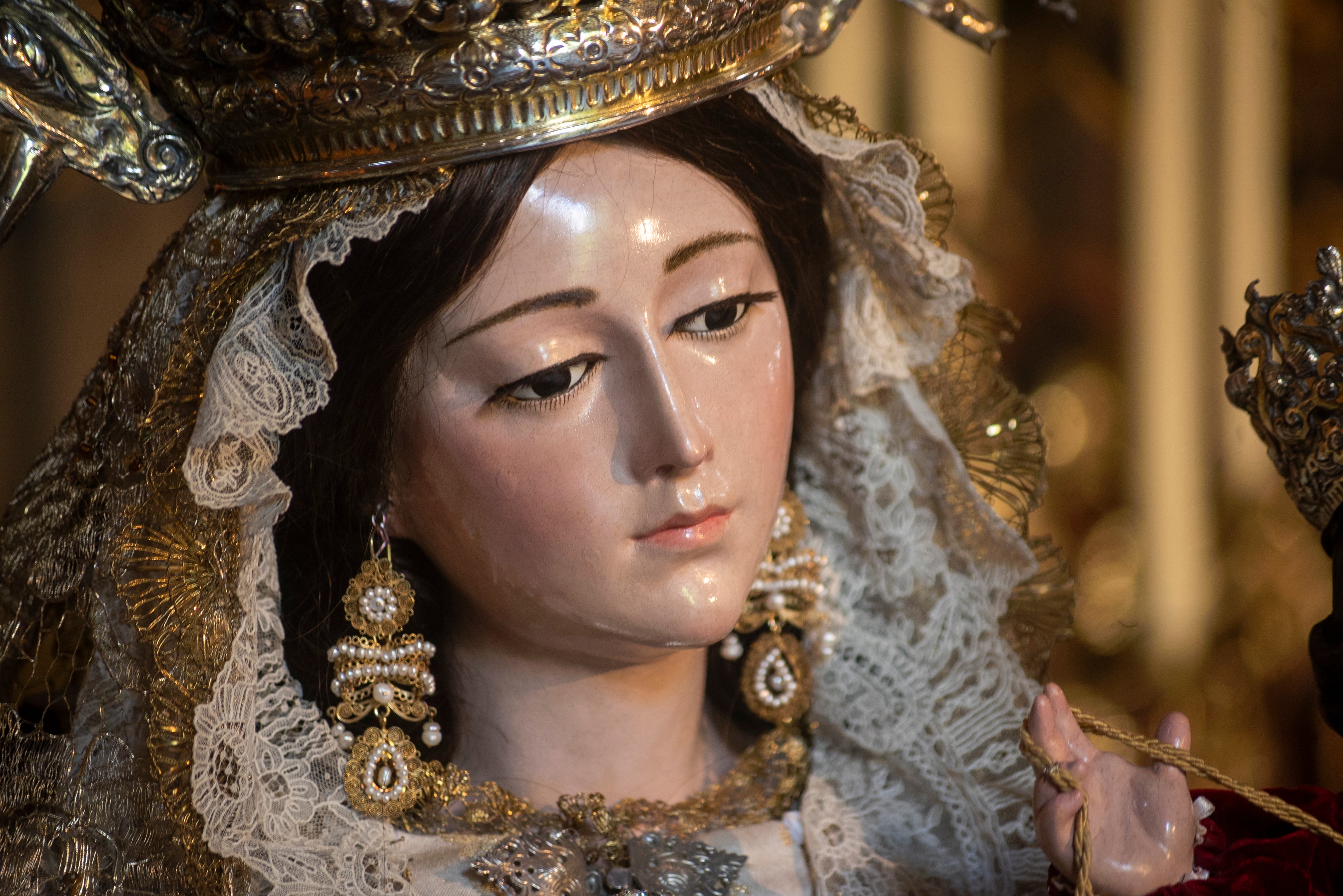 El besamanos de la Virgen del Carmen de Santa Ana