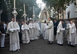 El rosario de la Virgen de la Paz y la Milagrosa