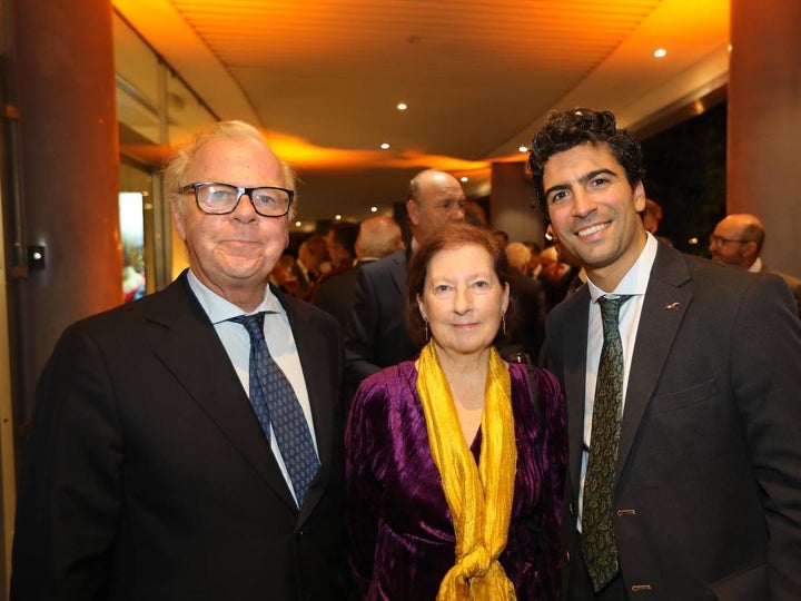 Eduardo Ybarra, Concha Ybarra y Luis Ybarra