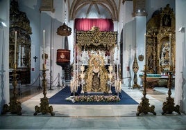 La simbología del besamanos de la Virgen de las Lágrimas de la Exaltación