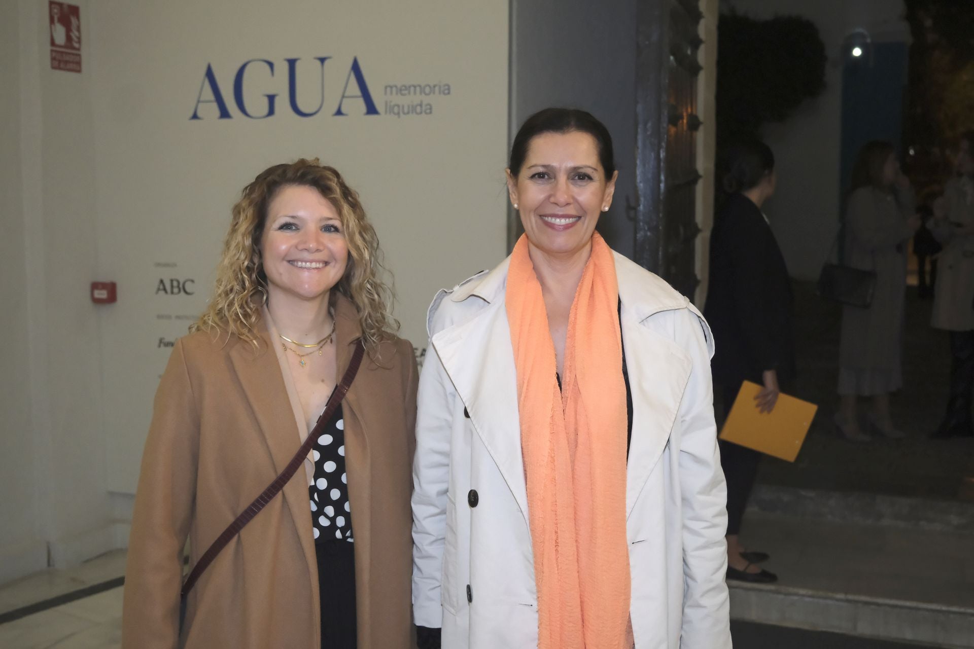 Ana Llácer y Lucrecia López Oliva